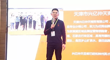 �¹�˾�𲽾����l(f��)չ�����ߌ��I(l��ng)��(d��o)�ߵ��ƾ�֮·����� ������Ӗ(x��n)�I(l��ng)��(d��o)�����Θ�(bi��o)Ҳ�α�