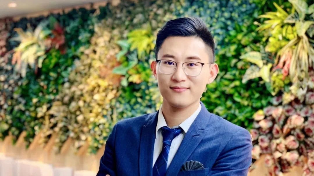 ����˹ | �߱�����6���(ji��n)�أ�׷���Լ��Ľ^��(du��)���L(zh��ng)��