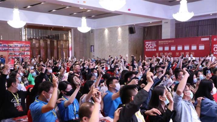 ����ʿ���x�ܽM����(zh��)����ϵ�y(t��ng)���A�M�e�k