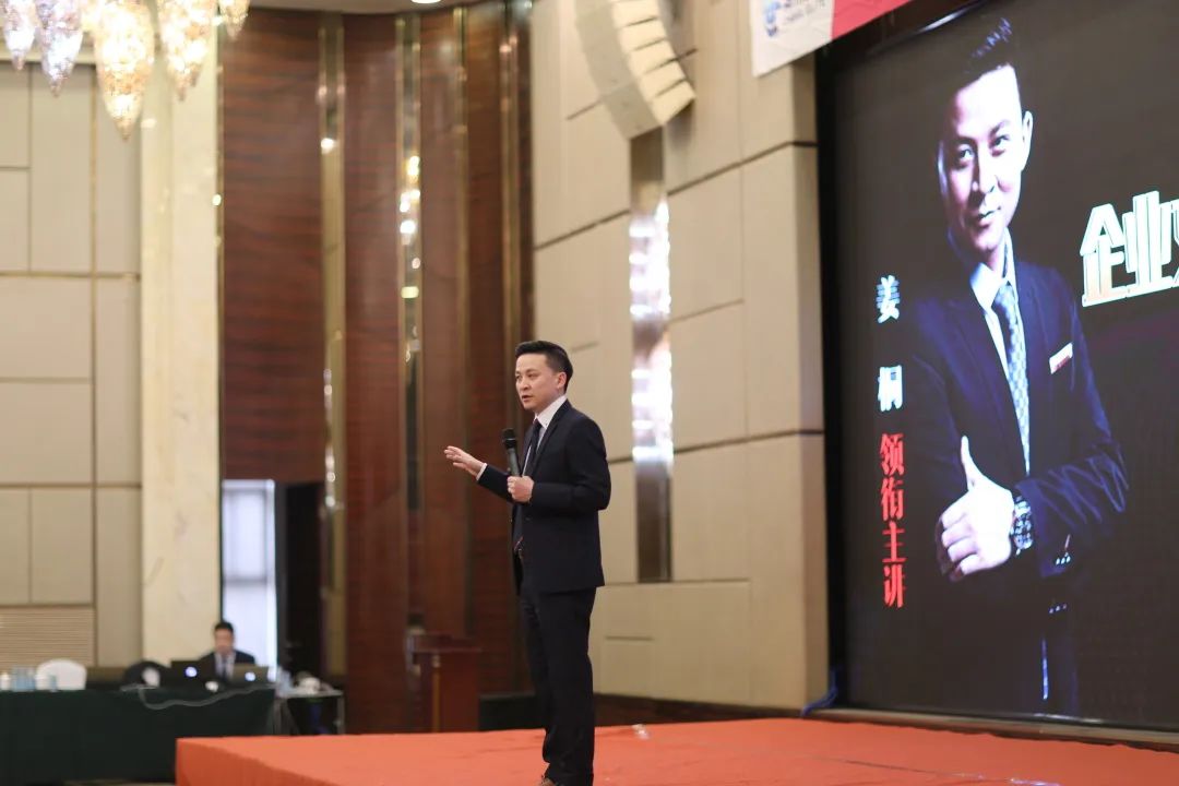 �L��o�������ݶ� | ����Ӣ������^(q��)���^�e�k����I(y��)�Ļ���(zh��n)�����ϵ�y(t��ng)��3.0�湫�_�n